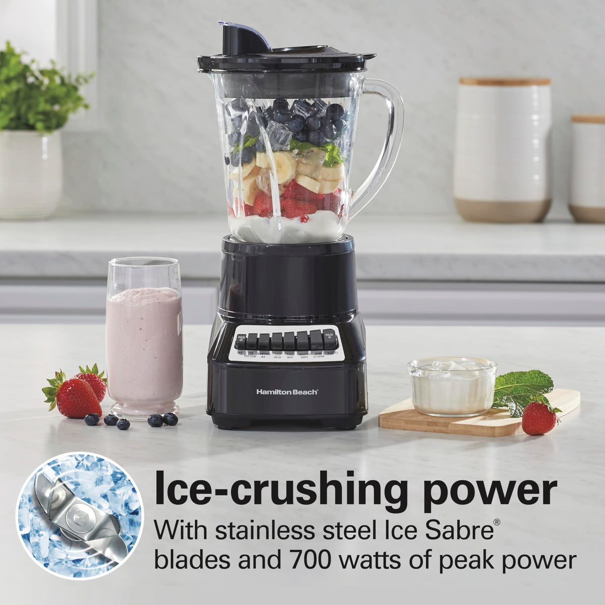 Blender with 40 Oz Glass Jar E68666